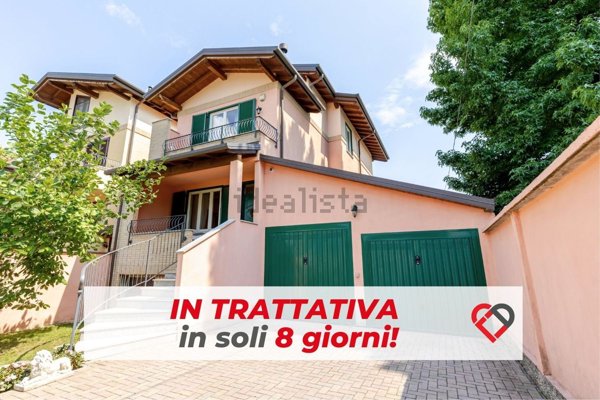 casa indipendente in vendita a Fagnano Olona