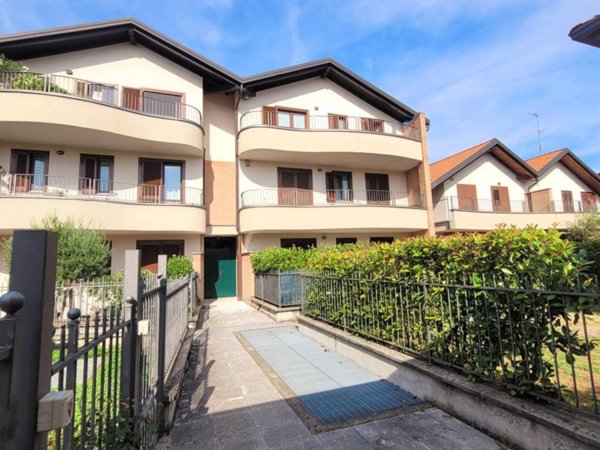 appartamento in vendita a Fagnano Olona