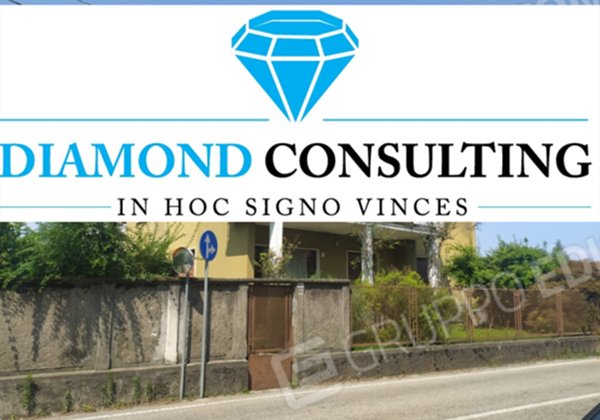 casa indipendente in vendita a Fagnano Olona