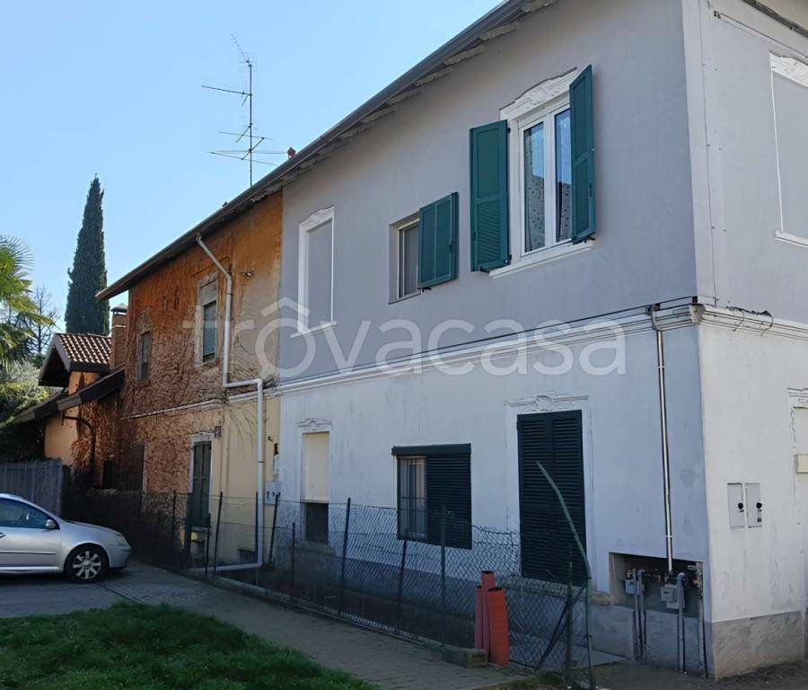 appartamento in vendita a Fagnano Olona
