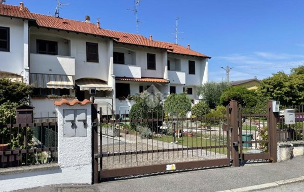 casa indipendente in vendita a Fagnano Olona