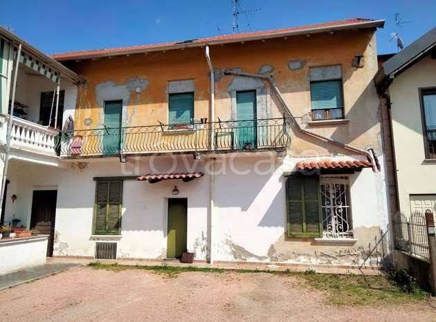 appartamento in vendita a Fagnano Olona