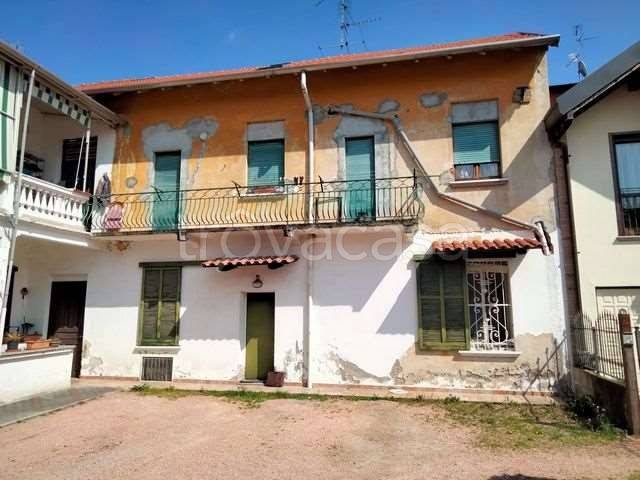 appartamento in vendita a Fagnano Olona