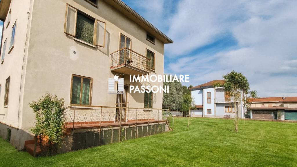 casa indipendente in vendita a Fagnano Olona
