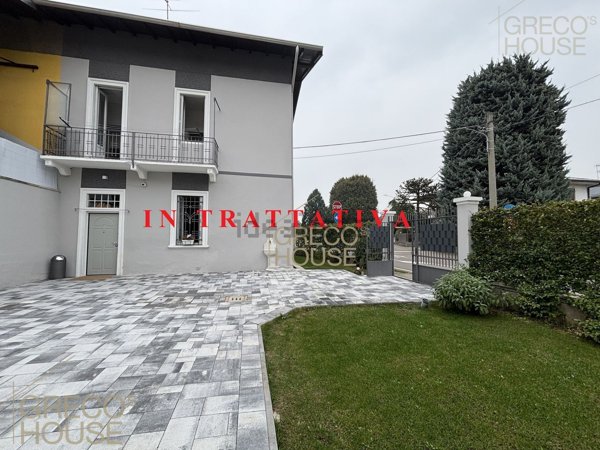 casa indipendente in vendita a Fagnano Olona
