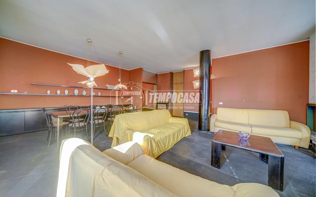 appartamento in vendita a Fagnano Olona