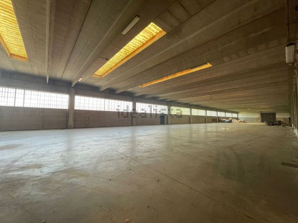 terreno edificabile in vendita a Fagnano Olona