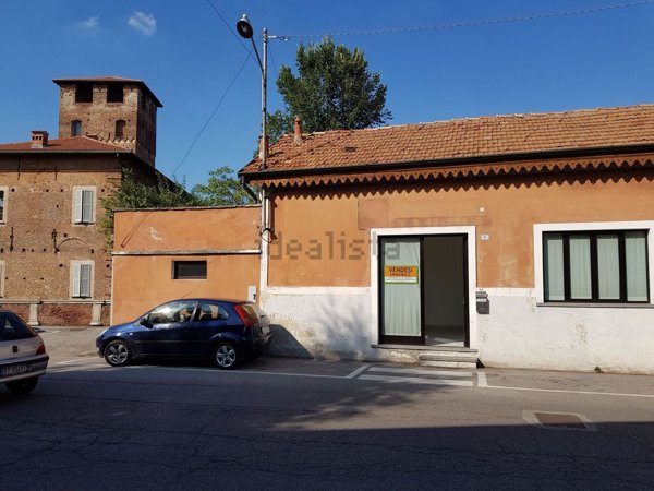 casa semindipendente in vendita a Fagnano Olona