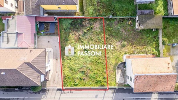 terreno edificabile in vendita a Fagnano Olona