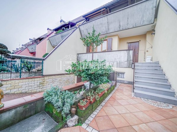 casa indipendente in vendita a Fagnano Olona