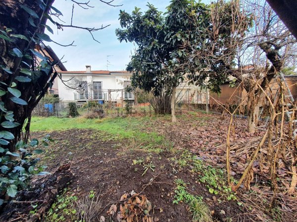 casa indipendente in vendita a Fagnano Olona