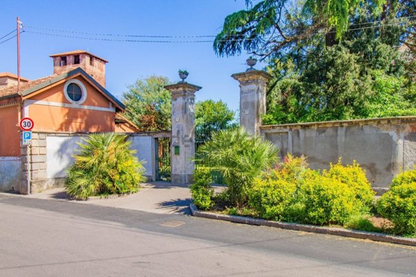 casa indipendente in vendita a Fagnano Olona