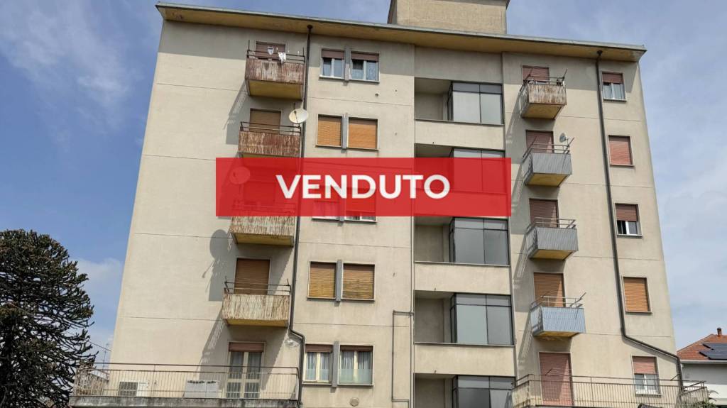 appartamento in vendita a Fagnano Olona