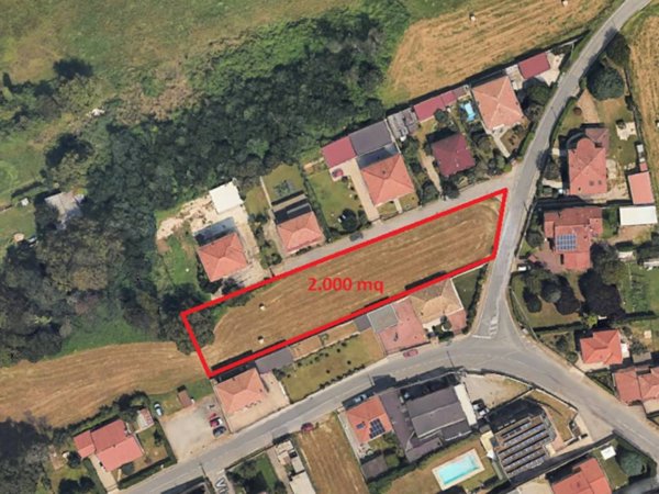 terreno edificabile in vendita a Fagnano Olona