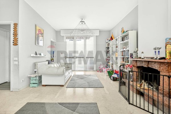 casa indipendente in vendita a Fagnano Olona