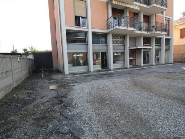 negozio in vendita a Fagnano Olona