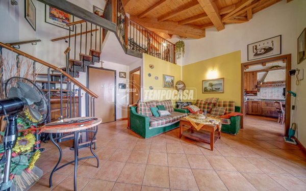 appartamento in vendita a Fagnano Olona in zona Bergoro