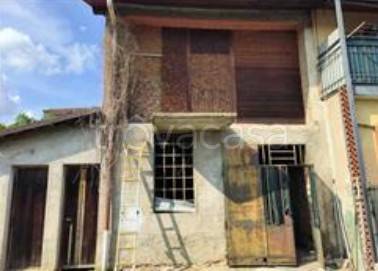 locale commerciale in vendita a Fagnano Olona
