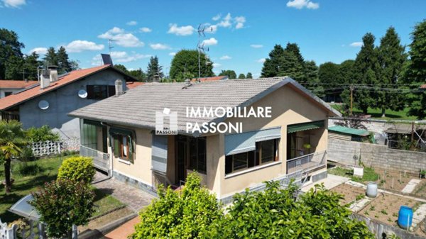 casa indipendente in vendita a Fagnano Olona