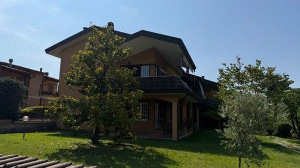 appartamento in vendita a Fagnano Olona
