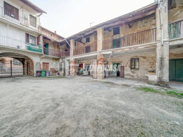 appartamento in vendita a Fagnano Olona