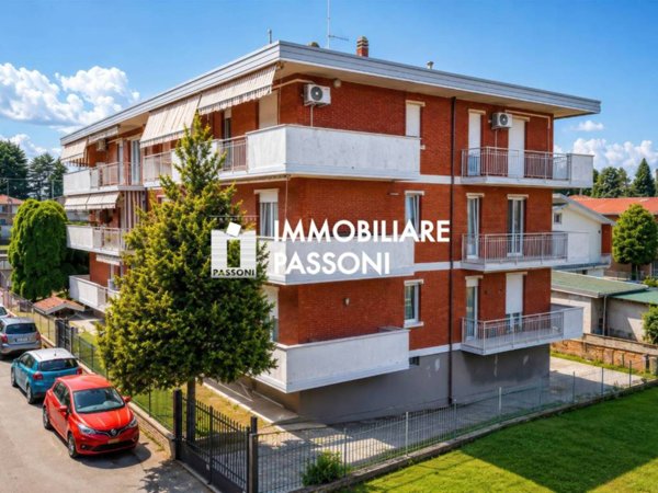 appartamento in vendita a Fagnano Olona in zona Balzarine