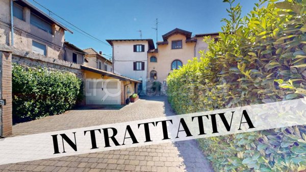 appartamento in vendita a Fagnano Olona in zona Bergoro