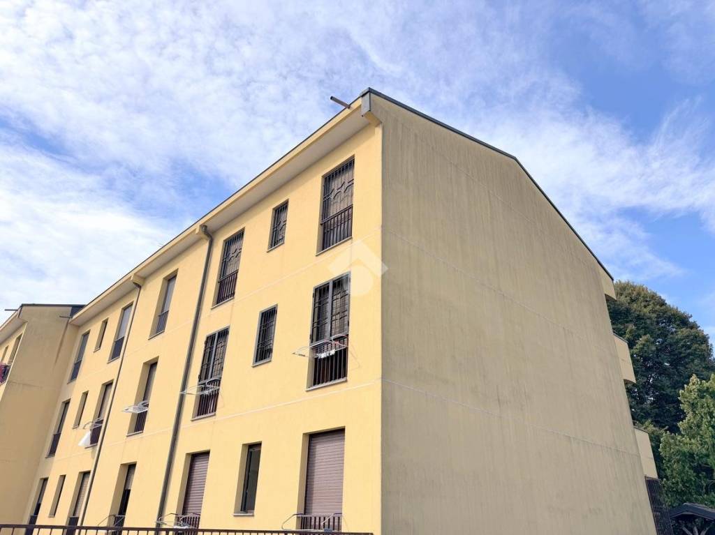 appartamento in vendita a Fagnano Olona in zona Bergoro