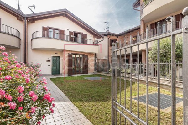 casa indipendente in vendita a Fagnano Olona