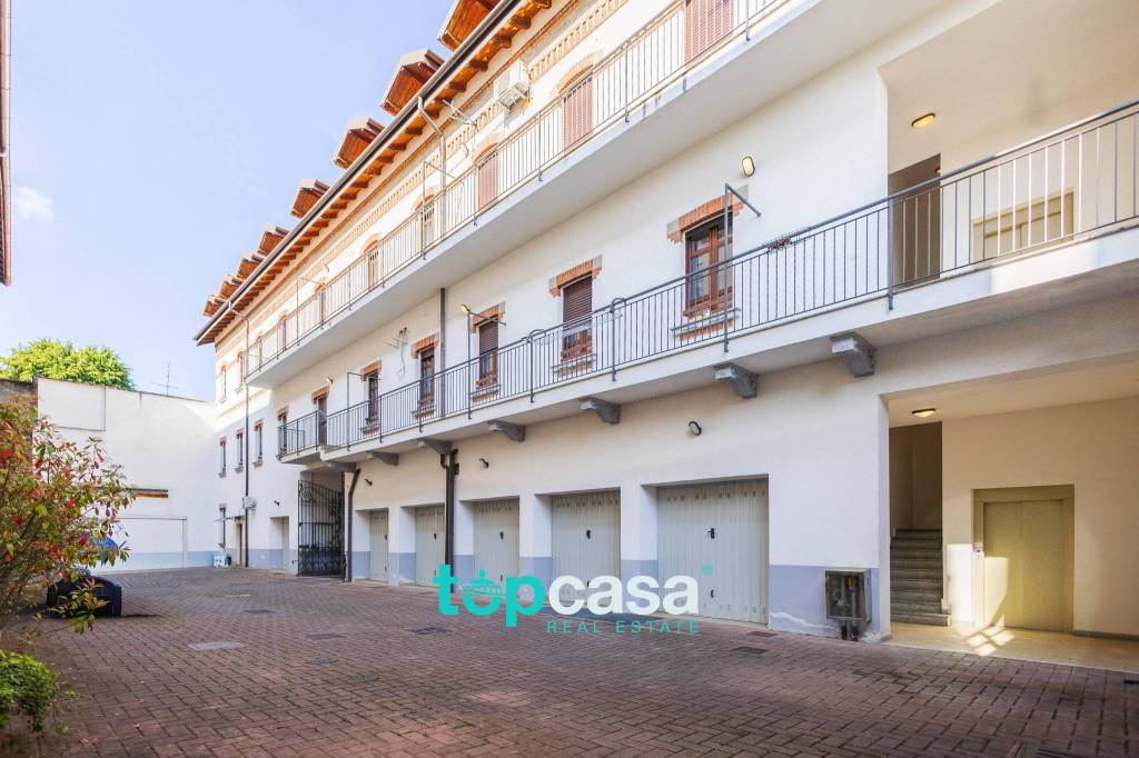appartamento in vendita a Fagnano Olona