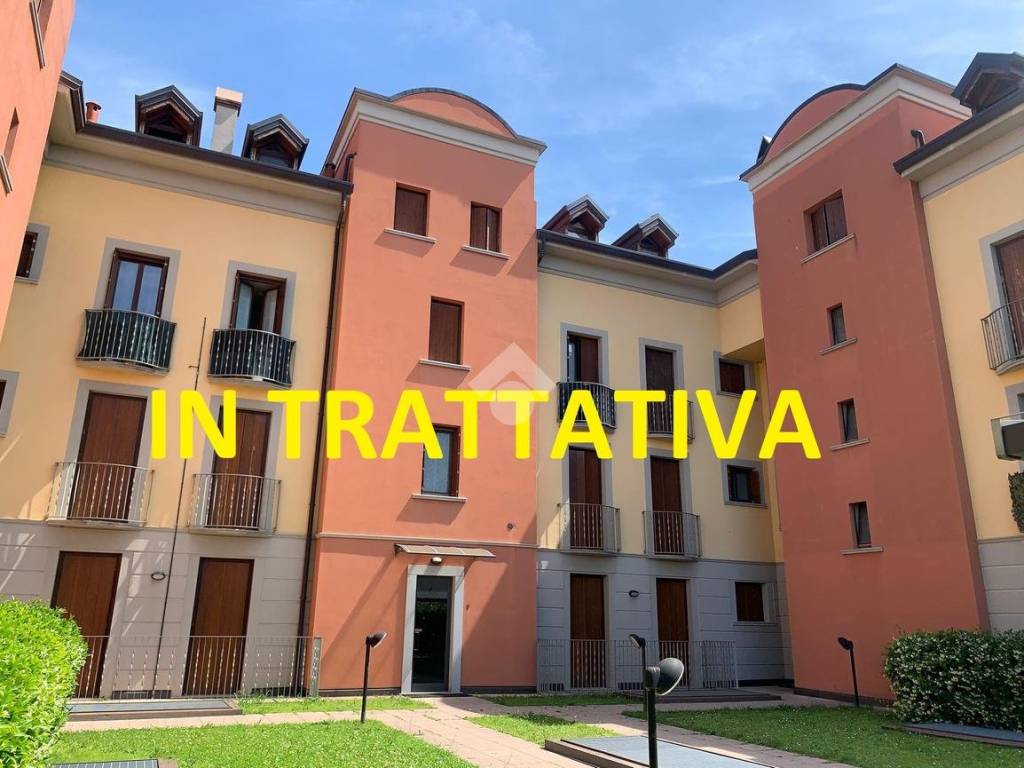 appartamento in vendita a Ferno