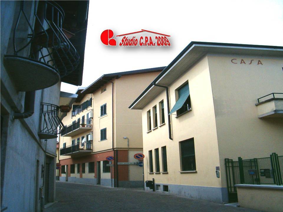 appartamento in vendita a Ferno