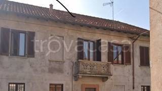appartamento in vendita a Ferno in zona San Macario