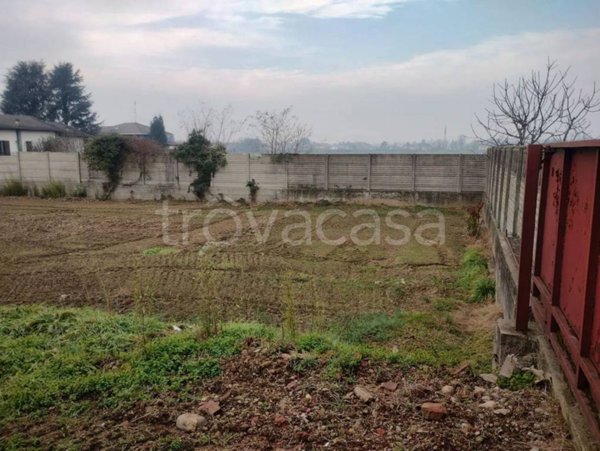 terreno agricolo in vendita a Ferno in zona San Macario