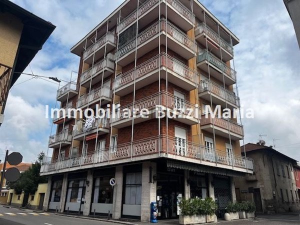 appartamento in vendita a Ferno