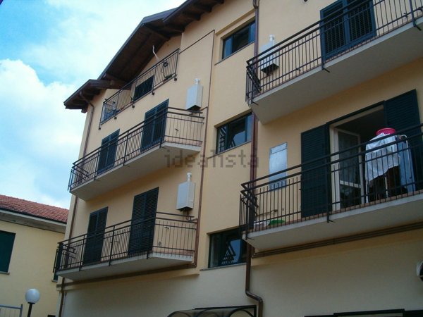 appartamento in vendita a Ferno