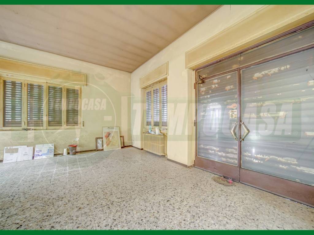 appartamento in vendita a Ferno