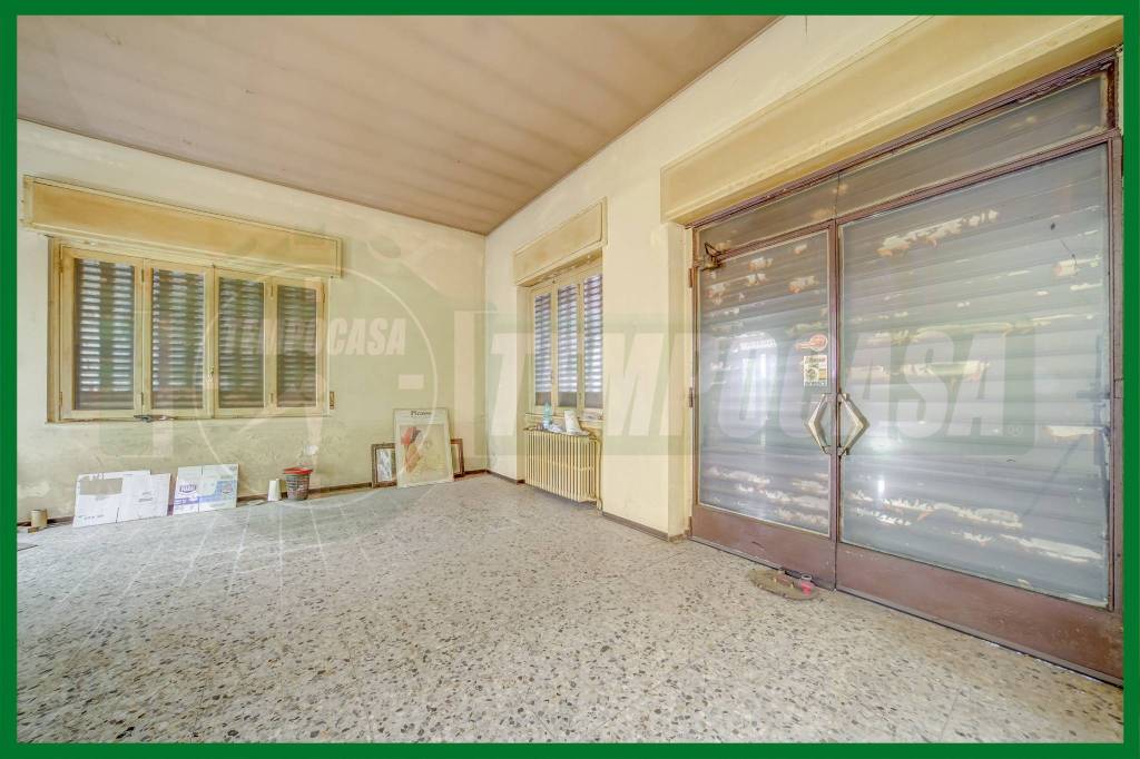 appartamento in vendita a Ferno