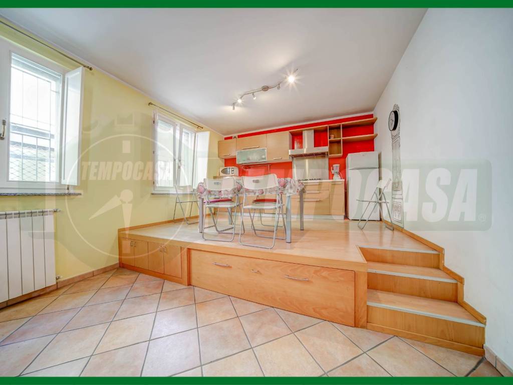 appartamento in vendita a Ferno