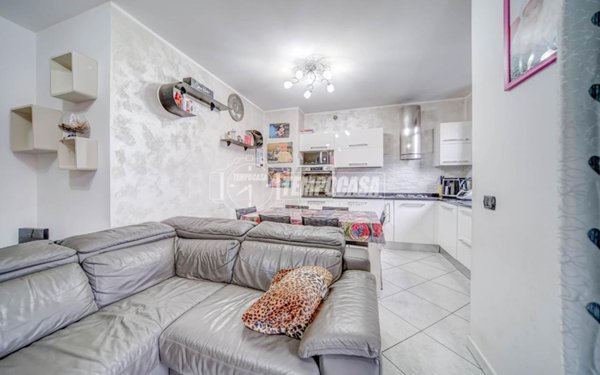 appartamento in vendita a Ferno