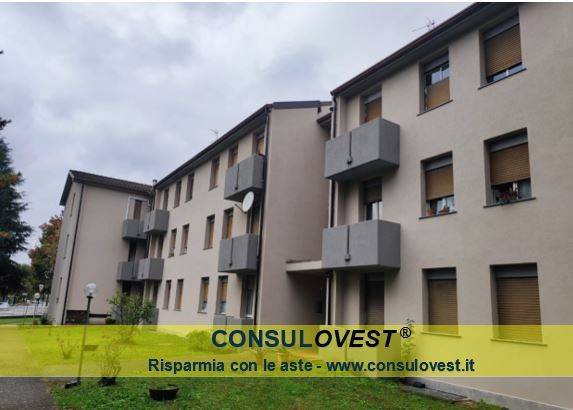 appartamento in vendita a Ferno