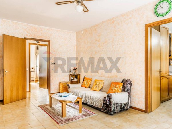 appartamento in vendita a Ferno