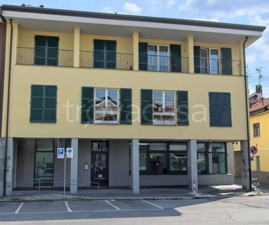 negozio in vendita a Ferno