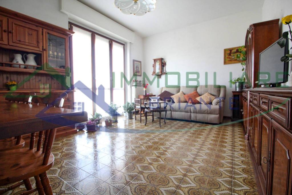 appartamento in vendita a Ferno in zona San Macario