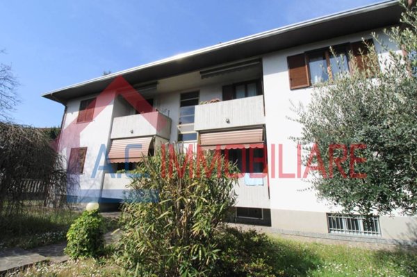 appartamento in vendita a Ferno