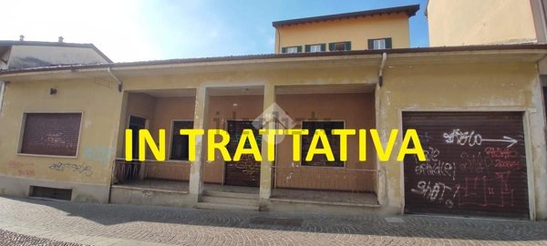 appartamento in vendita a Ferno