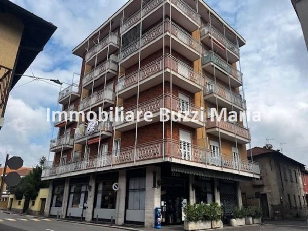 appartamento in vendita a Ferno in zona San Macario