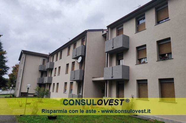 appartamento in vendita a Ferno