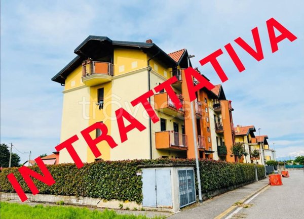 appartamento in vendita a Ferno in zona San Macario
