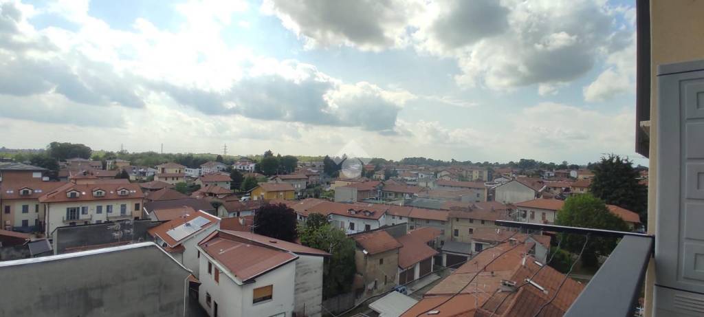 appartamento in vendita a Ferno